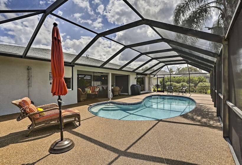 Pet Friendly Fort Myers Home W/ Patio & Grill!