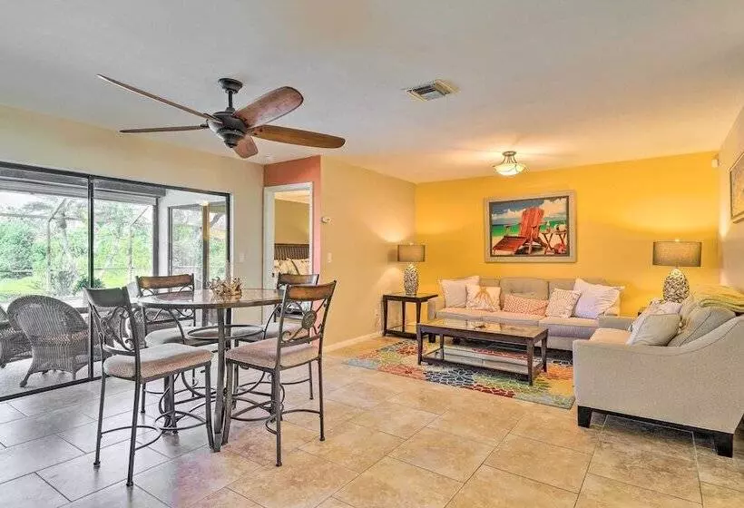 Pet Friendly Fort Myers Home W/ Patio & Grill!