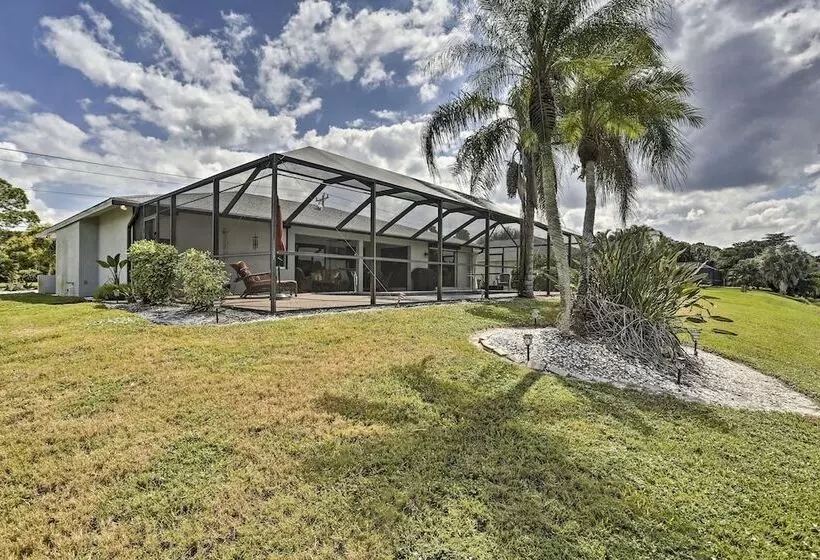 Pet Friendly Fort Myers Home W/ Patio & Grill!