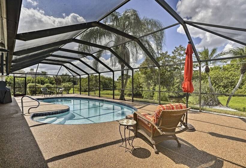 Pet Friendly Fort Myers Home W/ Patio & Grill!