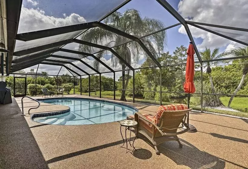 Pet Friendly Fort Myers Home W/ Patio & Grill!