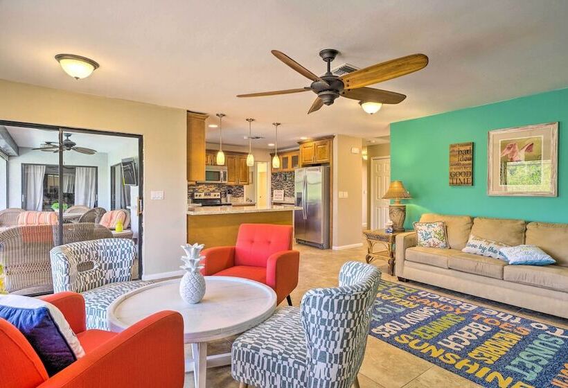 Pet Friendly Fort Myers Home W/ Patio & Grill!