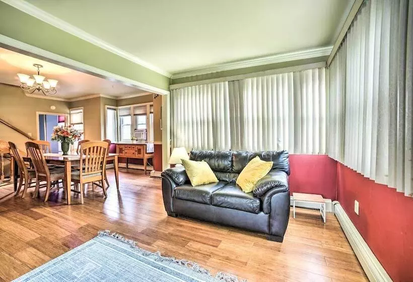 Pet Friendly Latham Retreat ~ 7 Mi To Albany!