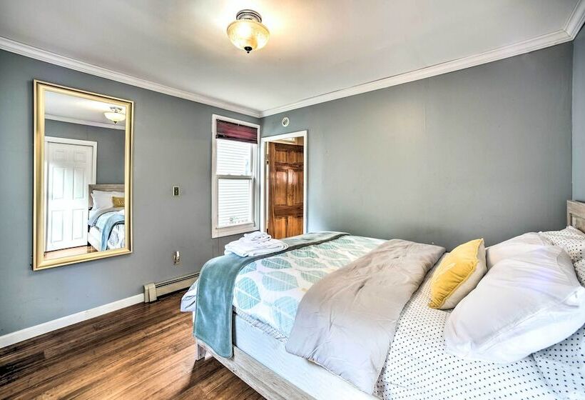 Pet Friendly Latham Retreat ~ 7 Mi To Albany!