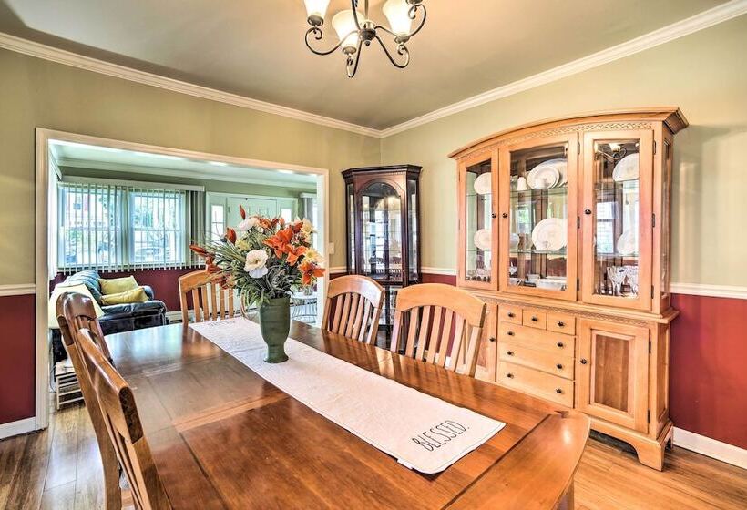 Pet Friendly Latham Retreat ~ 7 Mi To Albany!