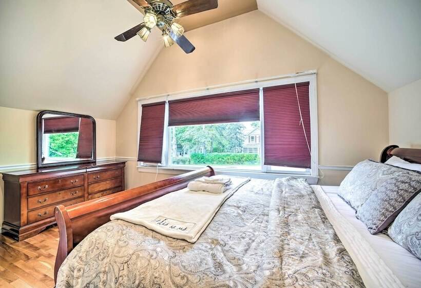 Pet Friendly Latham Retreat ~ 7 Mi To Albany!