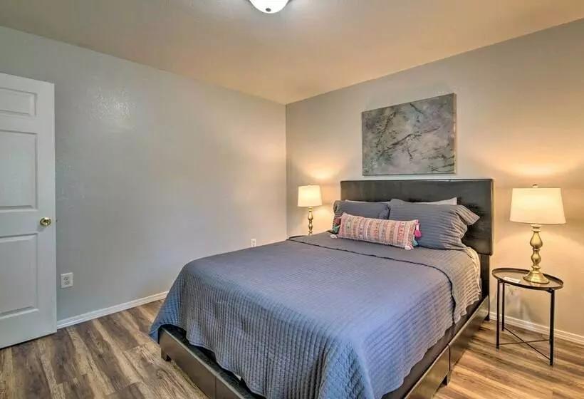 Pet Friendly West Plains Home Near Downtown!