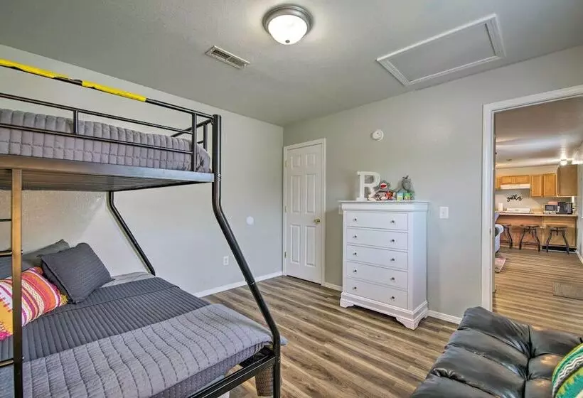 Pet Friendly West Plains Home Near Downtown!