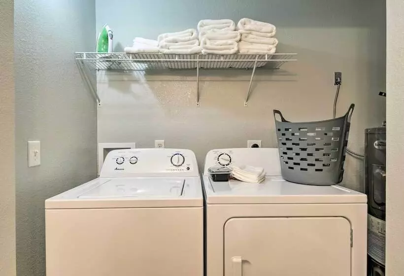 Pet Friendly West Plains Home Near Downtown!