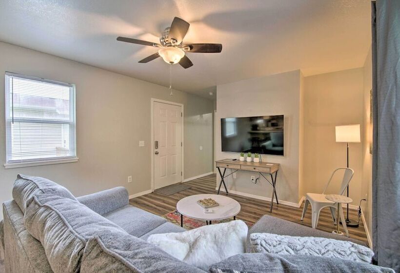 Pet Friendly West Plains Home Near Downtown!