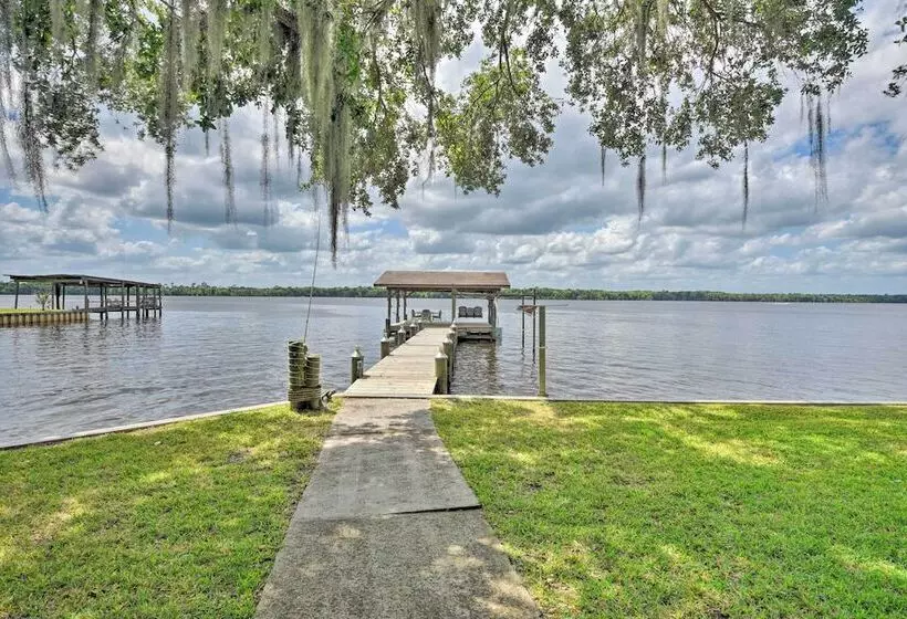 Picturesque Retreat On St Johns River + Docks
