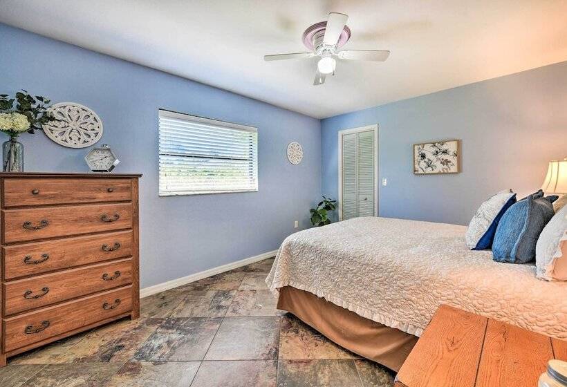 Port Charlotte Retreat W/ Heated Pool & Spa!