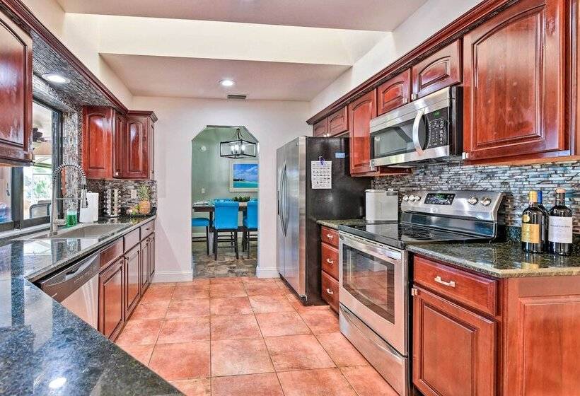 Port Charlotte Retreat W/ Heated Pool & Spa!