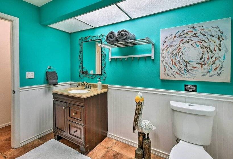 Port Charlotte Retreat W/ Heated Pool & Spa!