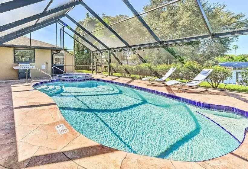 Port Charlotte Retreat W/ Heated Pool & Spa!