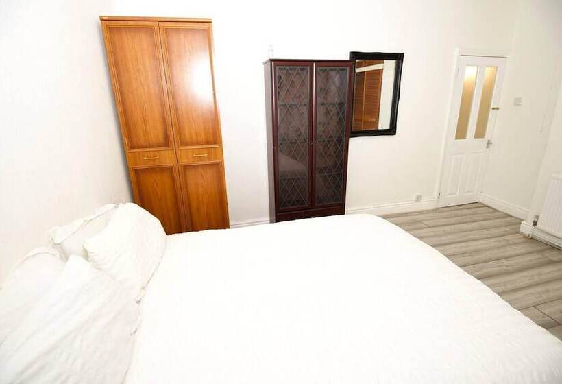 דירת נופש Fine 3 Bed House In Manchester For Up To 6 People