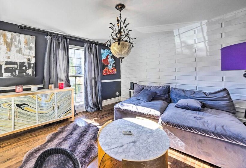 Saint Charles House Near Historic Downtown!