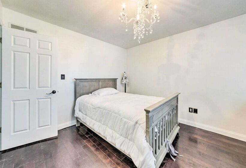 Saint Charles House Near Historic Downtown!