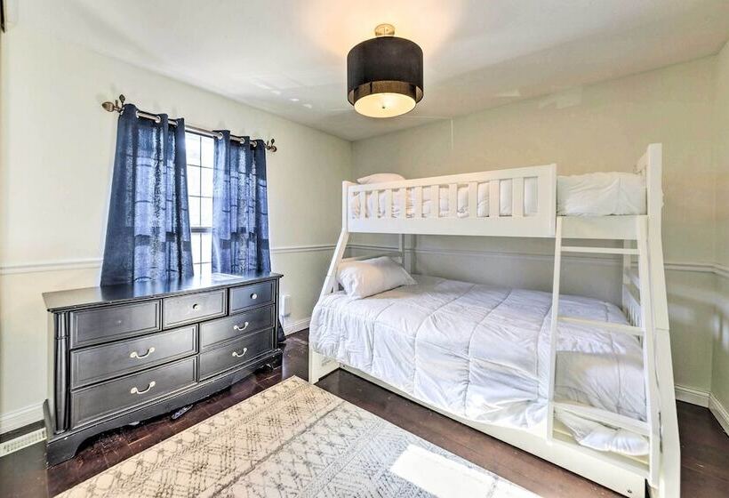 Saint Charles House Near Historic Downtown!