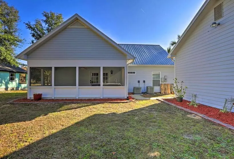 Seagrass Cottage  < 1 Mi To Fishing, Boating