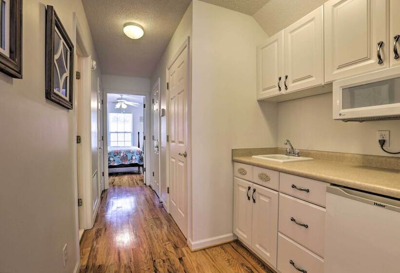 Seagrass Cottage  < 1 Mi To Fishing, Boating