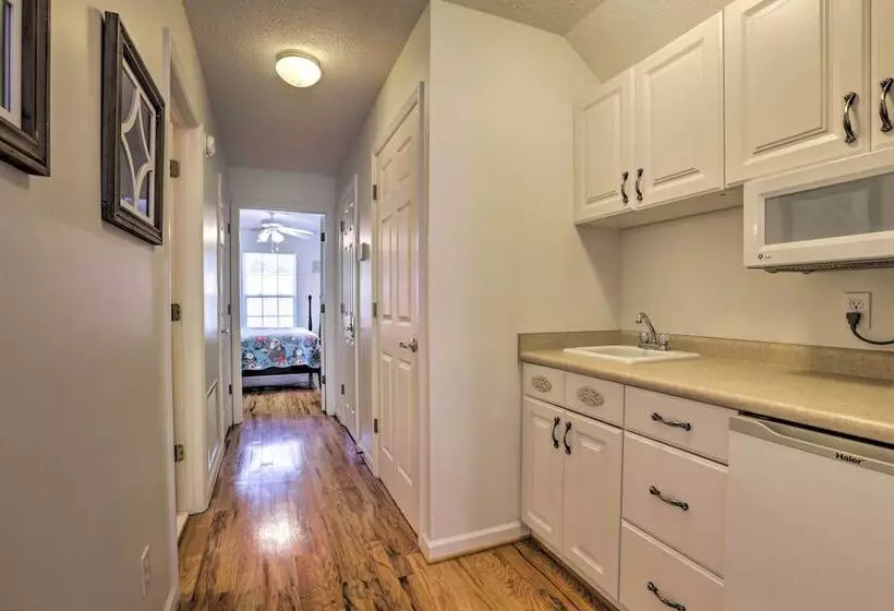 Seagrass Cottage  < 1 Mi To Fishing, Boating