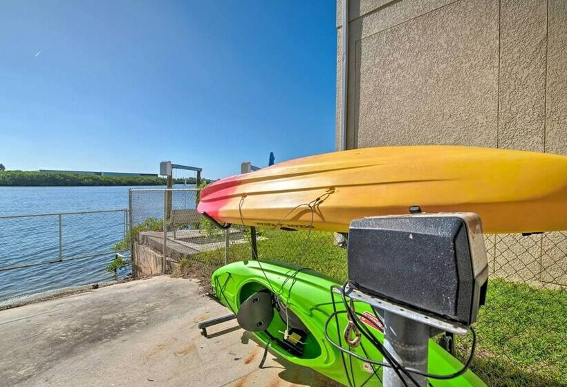 Spacious Gulf Front Hudson Home W/ Dock!