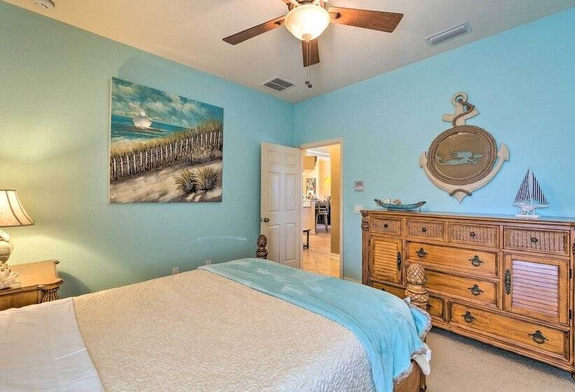 Spacious Port Charlotte Home W/ Lanai!