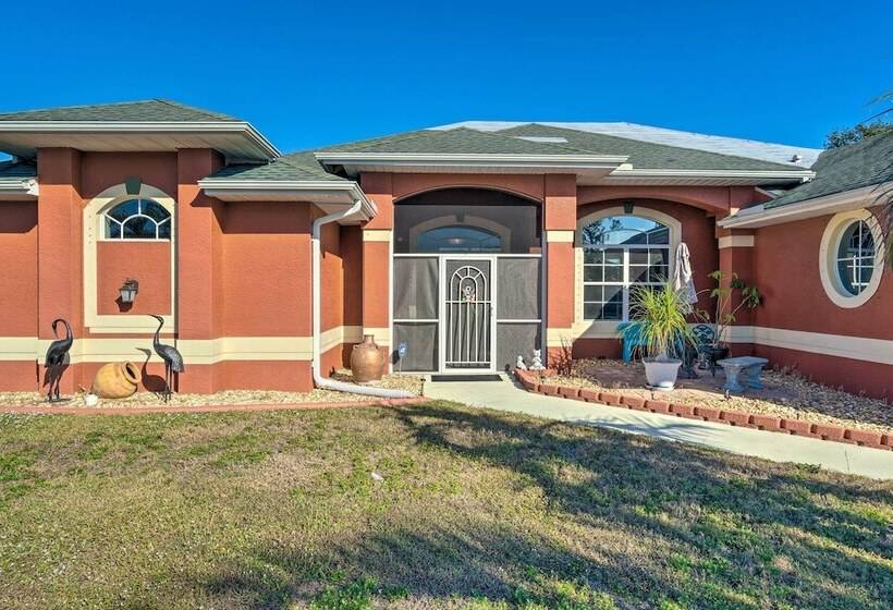 Spacious Port Charlotte Home W/ Lanai!