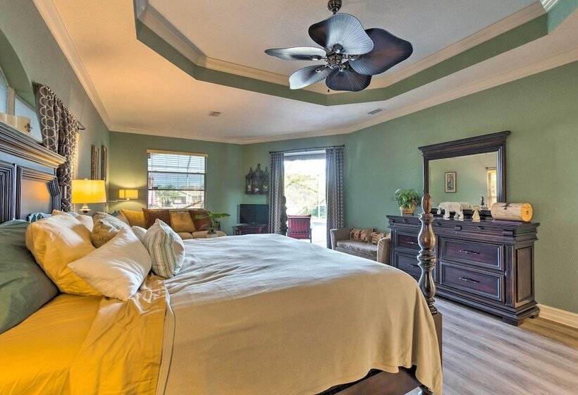 Spacious Port Charlotte Home W/ Lanai!