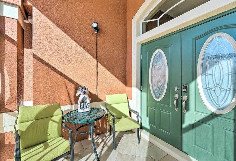 Spacious Port Charlotte Home W/ Lanai!