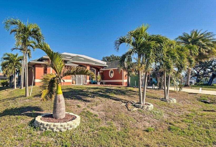 Spacious Port Charlotte Home W/ Lanai!