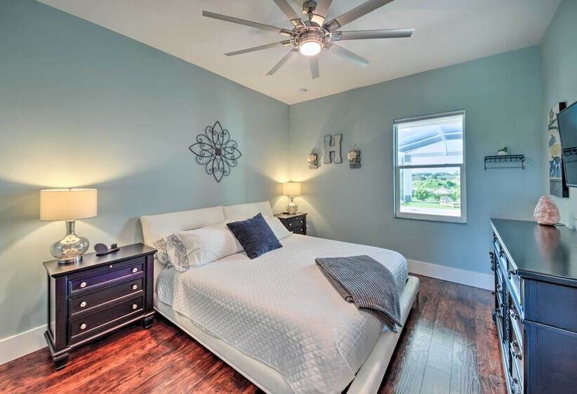 Sprawling Fort Denaud Paradise: Pool, Hot Tub