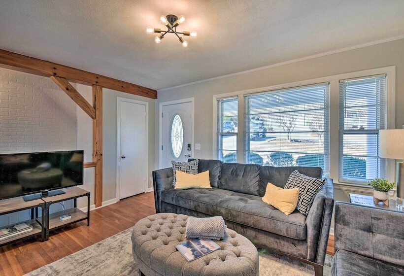 Stunning Seneca Home W/ Lake Keowee Access!