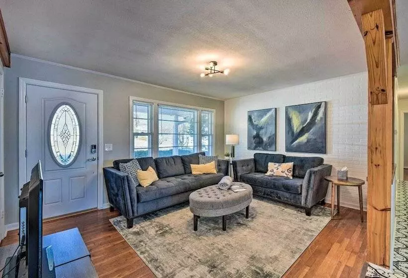 Stunning Seneca Home W/ Lake Keowee Access!