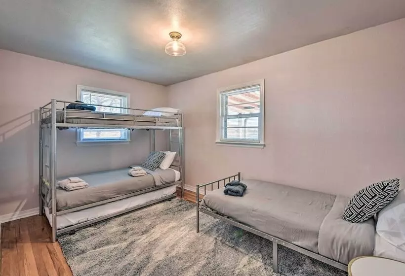 Stunning Seneca Home W/ Lake Keowee Access!