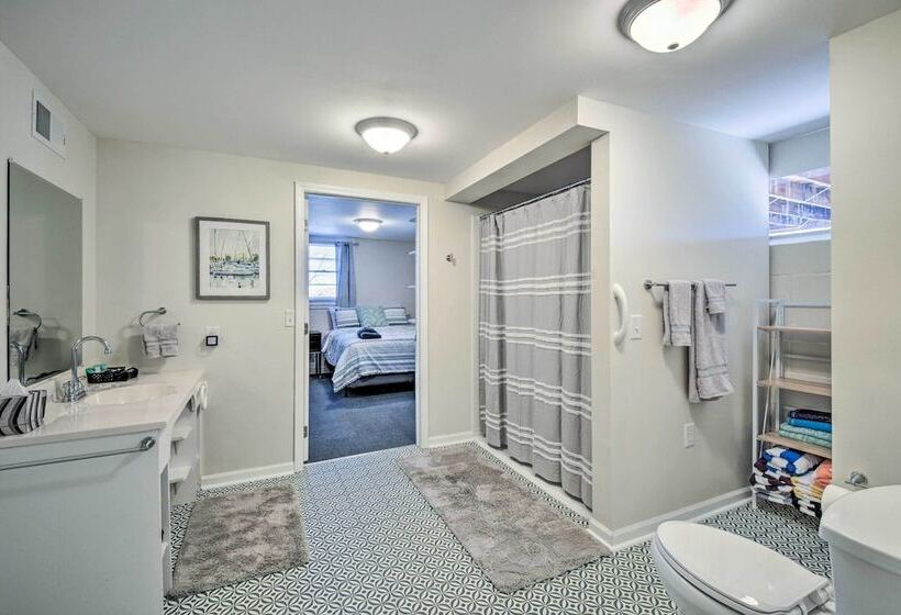 Stunning Seneca Home W/ Lake Keowee Access!