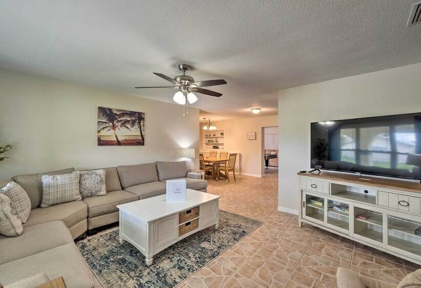 Sunny Port Charlotte Family Retreat: 3 Mi To Beach