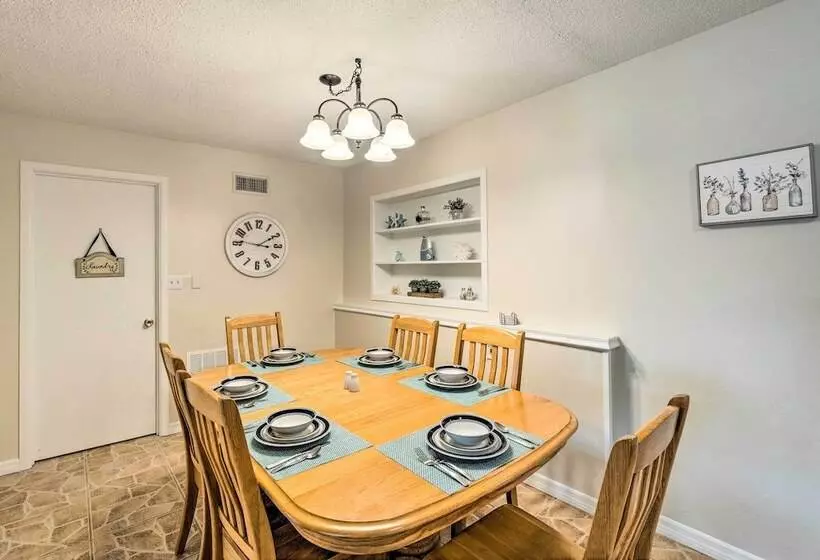 Sunny Port Charlotte Family Retreat: 3 Mi To Beach