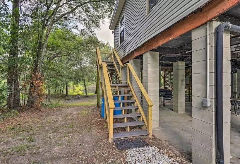Suwannee Riverfront Home: Grill, Near Springs