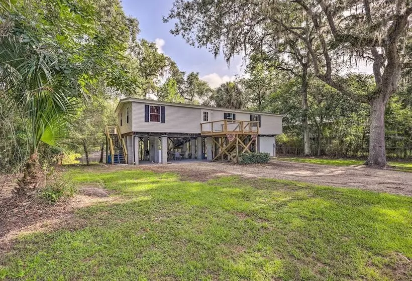 Suwannee Riverfront Home: Grill, Near Springs