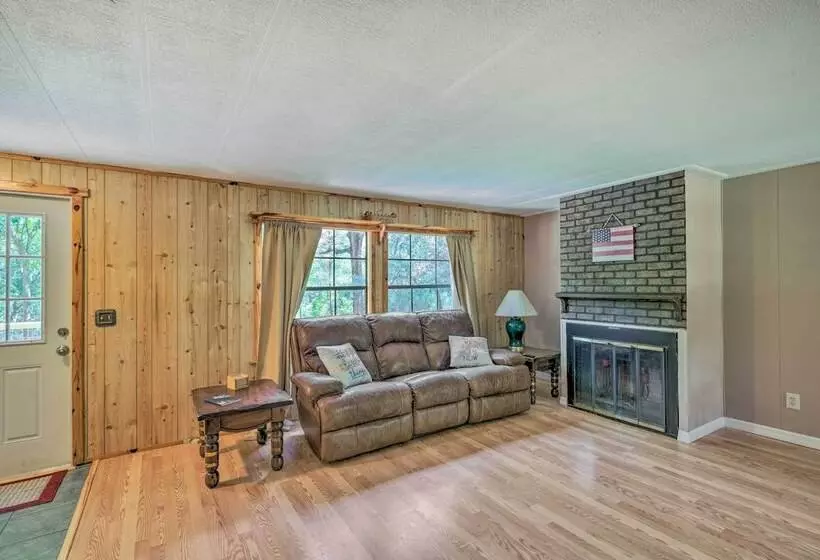 Suwannee Riverfront Home: Grill, Near Springs