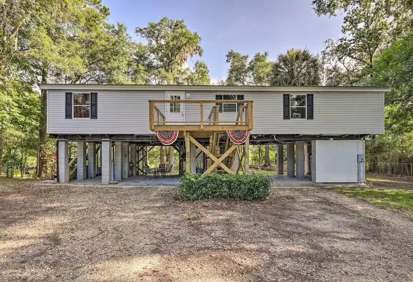 Suwannee Riverfront Home: Grill, Near Springs