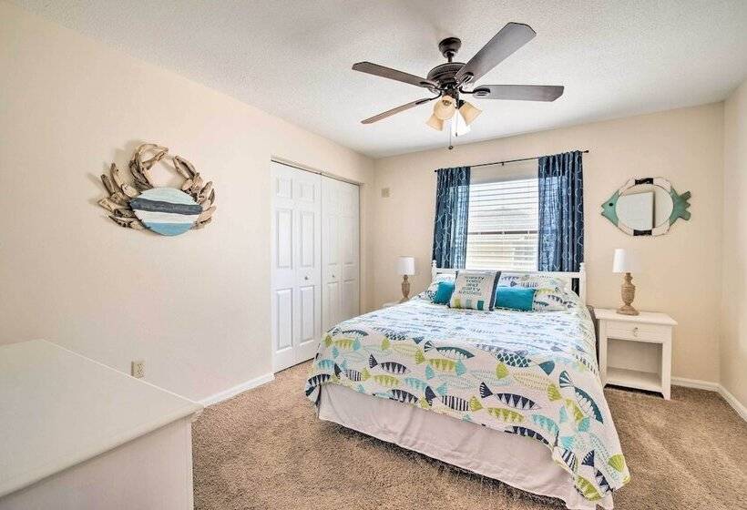 Crystal River Home: Water Views & Boat Dock!