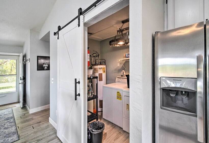 Waterfront Hawthorne Hideaway With Fire Pit!