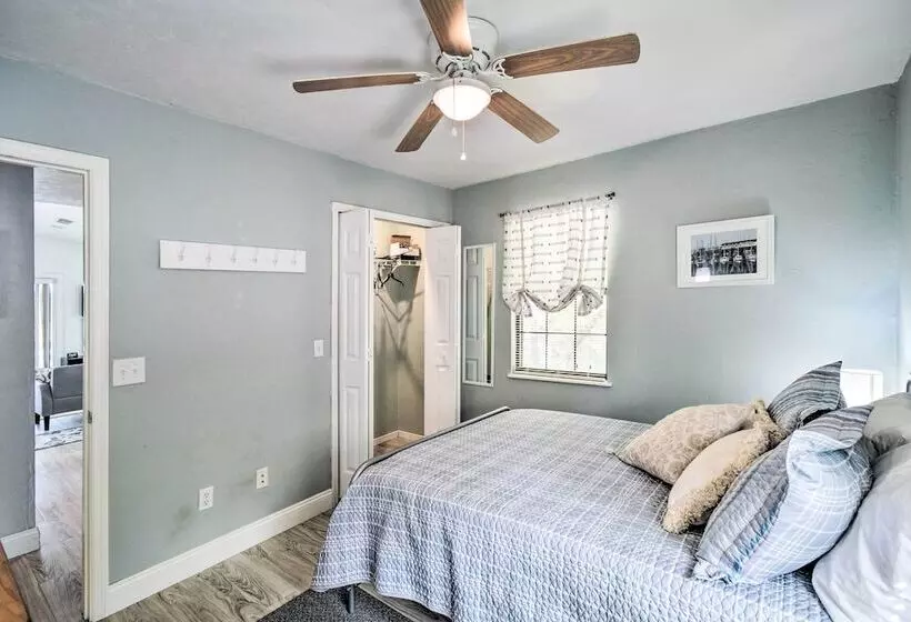 Waterfront Hawthorne Hideaway With Fire Pit!