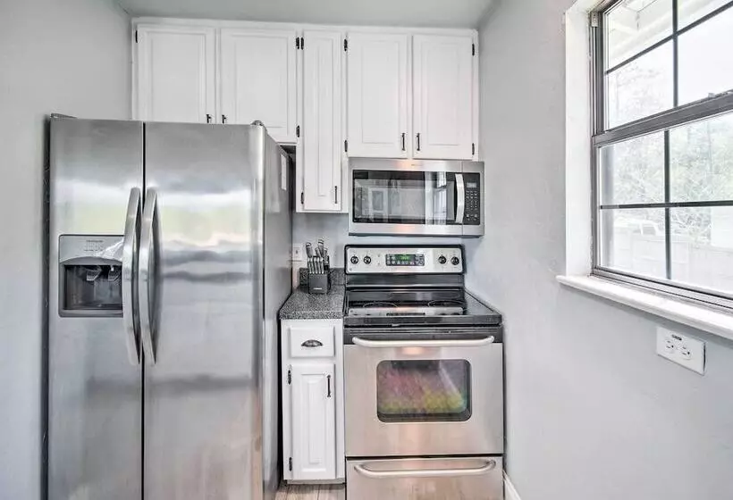 Waterfront Hawthorne Hideaway With Fire Pit!