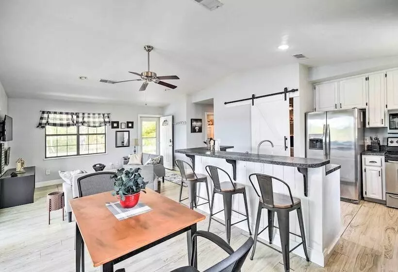 Waterfront Hawthorne Hideaway With Fire Pit!