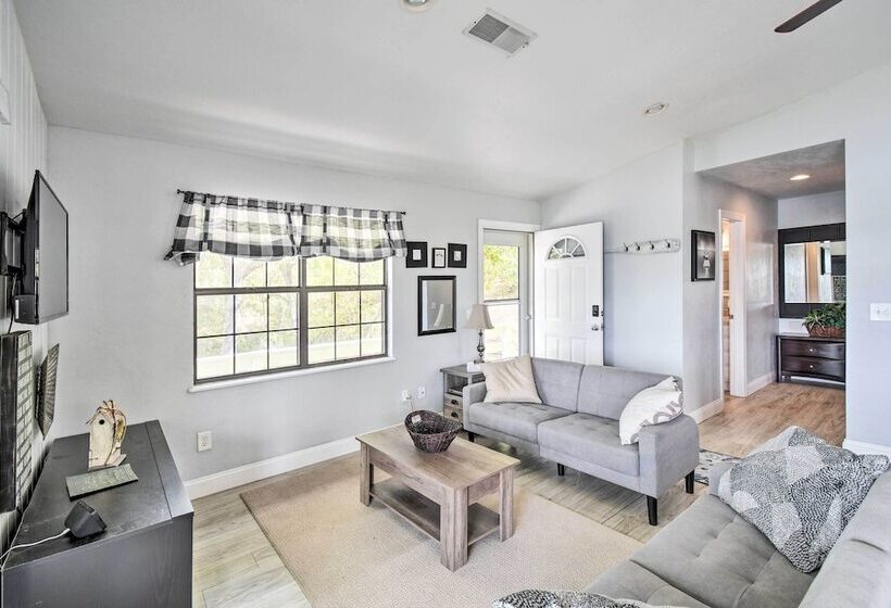 Waterfront Hawthorne Hideaway With Fire Pit!