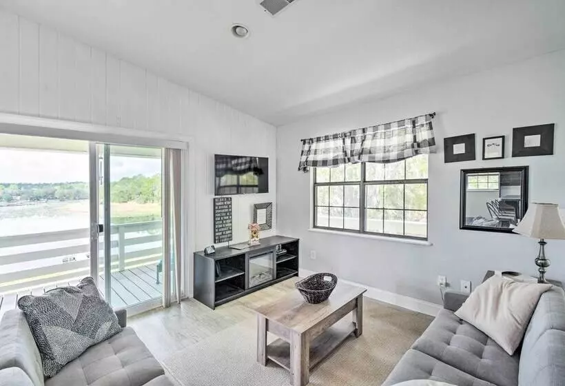 Waterfront Hawthorne Hideaway With Fire Pit!